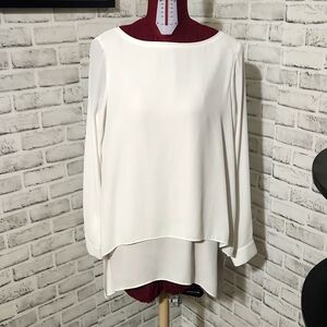 White House Black Market Cream Blouse